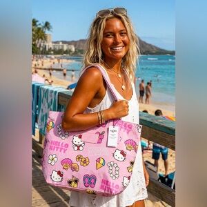 Aloha Collection• Supercute Special Edition Hello Kitty Day Tripper Tote